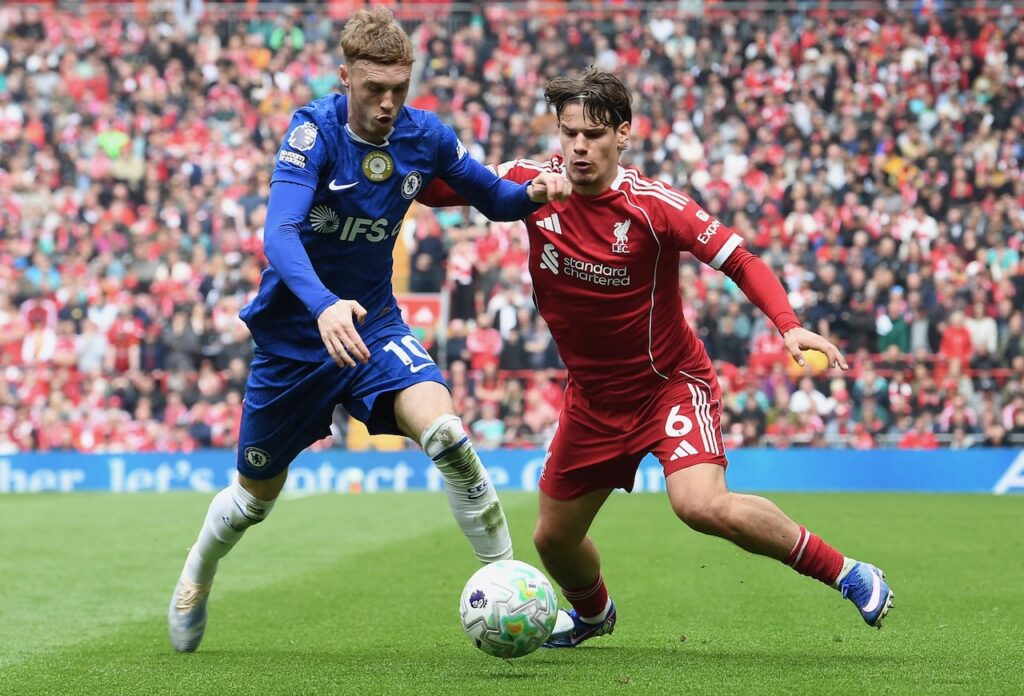 Liverpool frustrated by Chelsea draw, Man Utd held at Sunderland