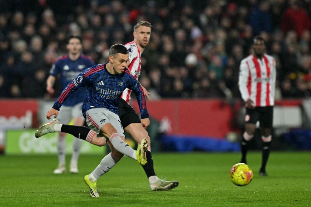 Arsenal sense Premier League glory as Spurs eye safety