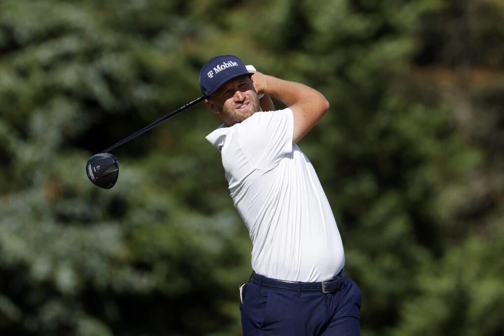 Clark leads by six at US Open as Scheffler charges
