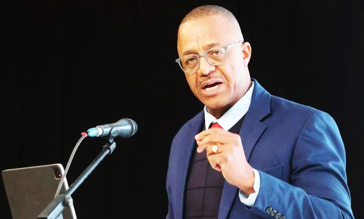 Central bank warns against rising public debt