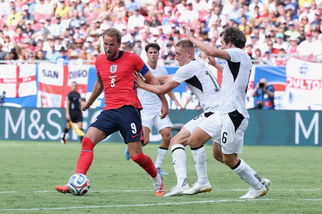 Kane edges England to underwhelming New Zealand victory
