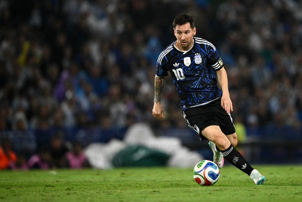Messi sparkles on return as Somali referee says World Cup dream over