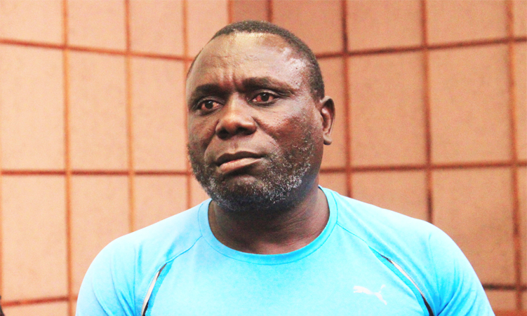 Guard accused of B1 murder disrupts court
