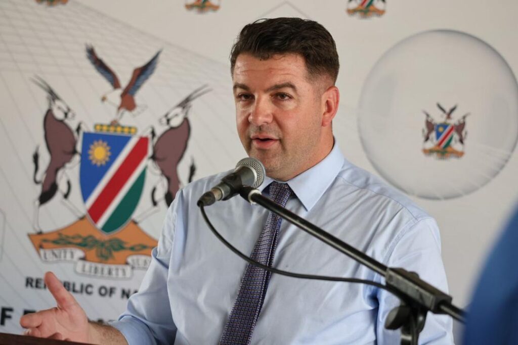 Ballotti apologises to students over social media remarks