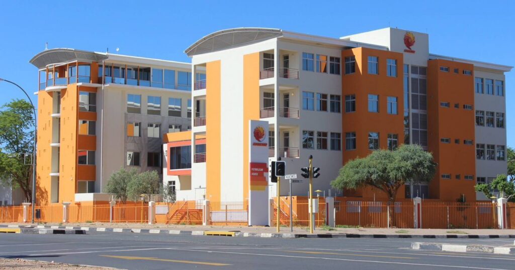 Namcor throws weight behind minister on Vitol deal