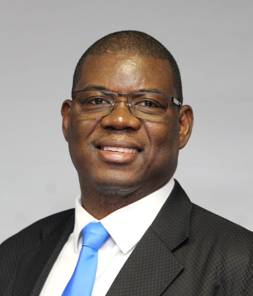 Sankwasa directs NHE to keep CEO until until new boss takes over