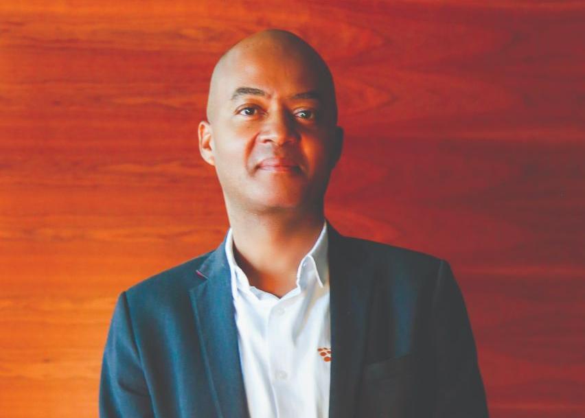 Telecom appoints acting CEO as more executives resign