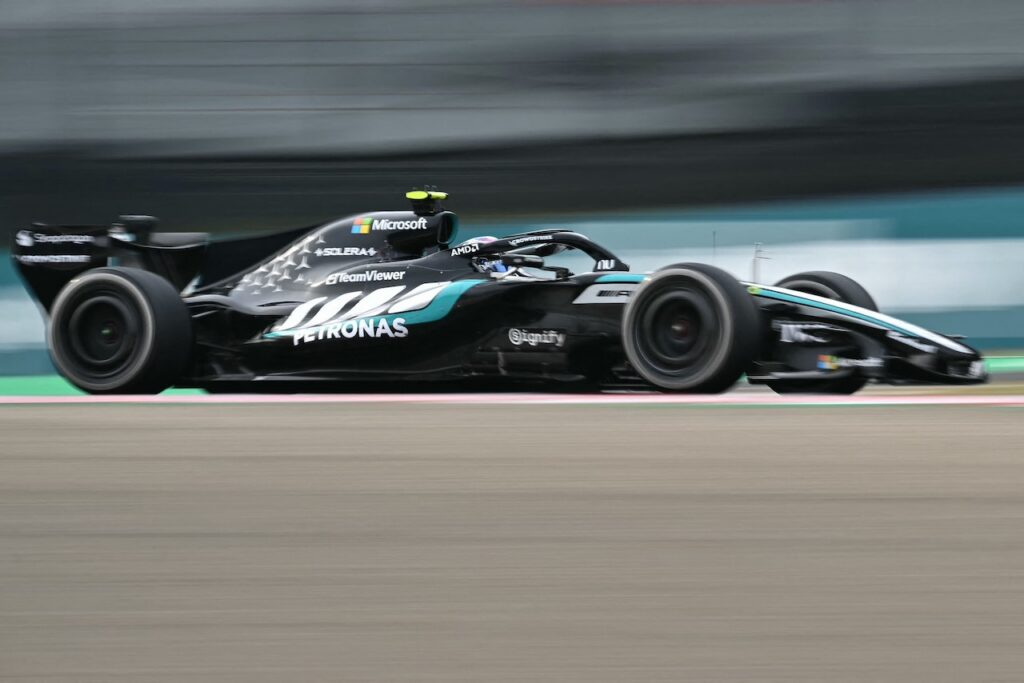 Antonelli outpaces Ferraris to claim pole for British Grand Prix