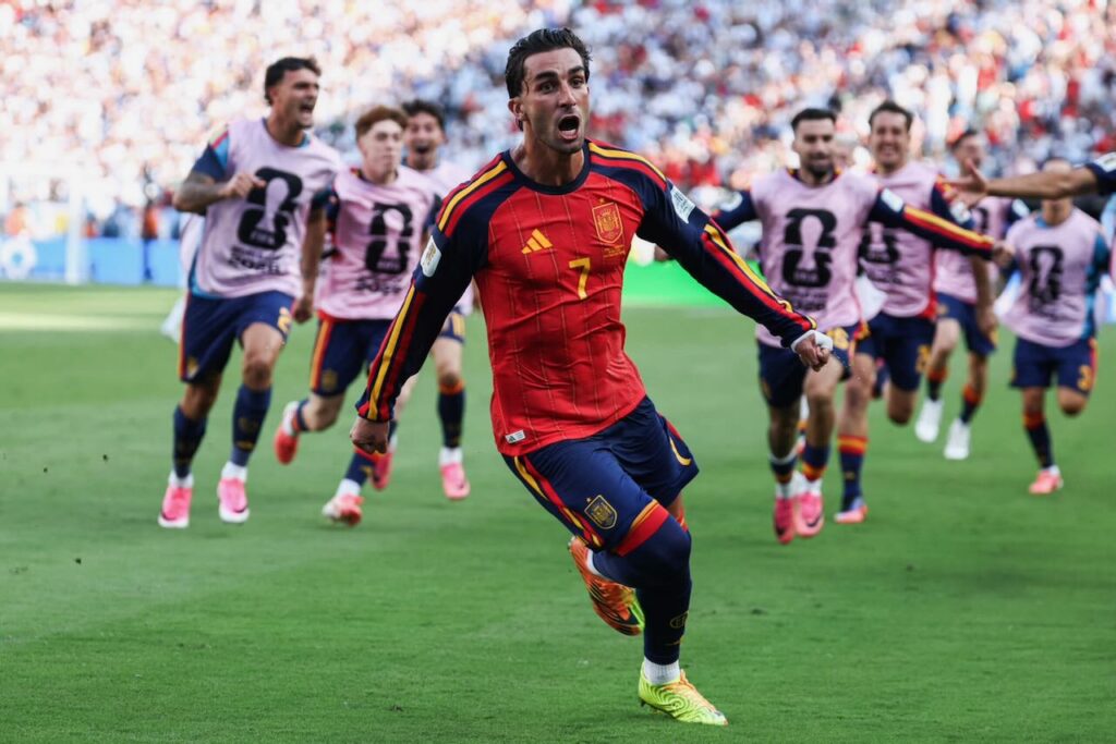 Spain down Argentina to win World Cup, shatter Messi dream