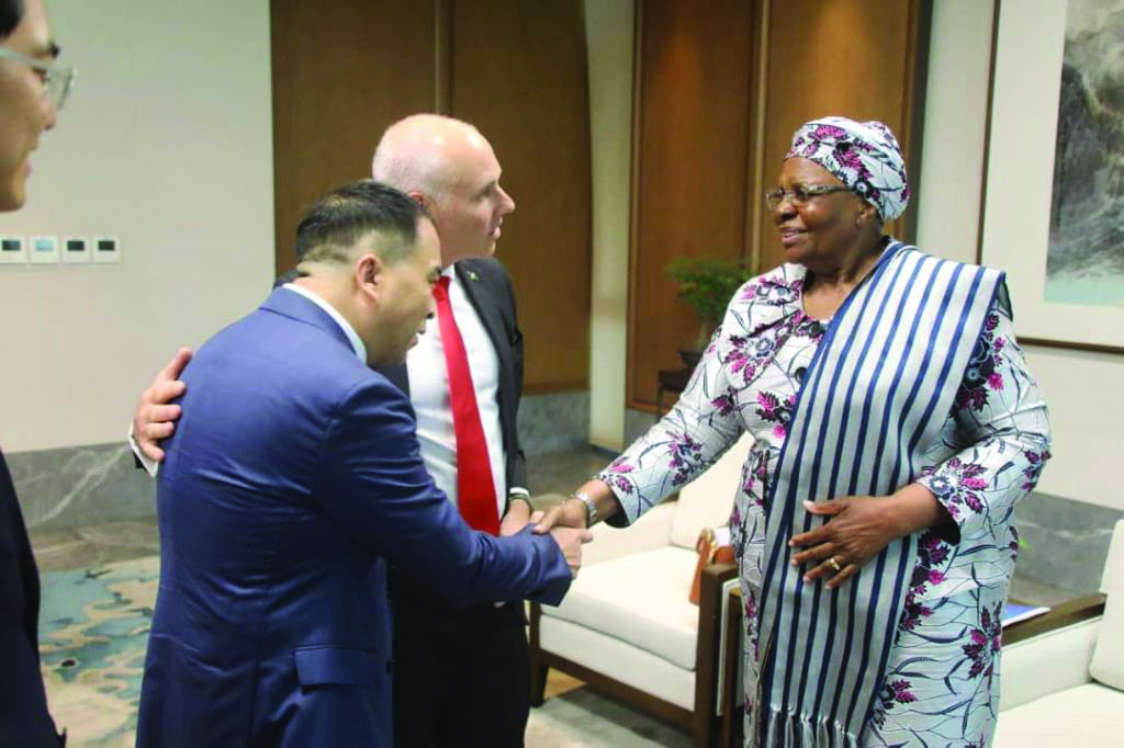 President meets Chinese firm behind Hyphen project