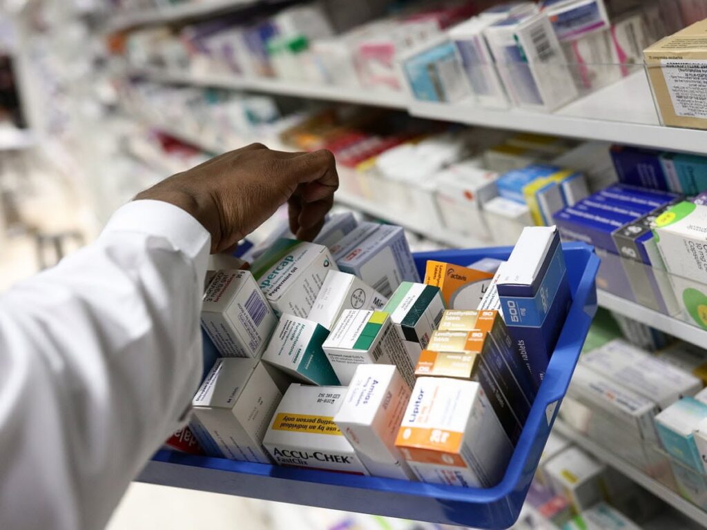Health ministry receives and distributes 33 critical medicines