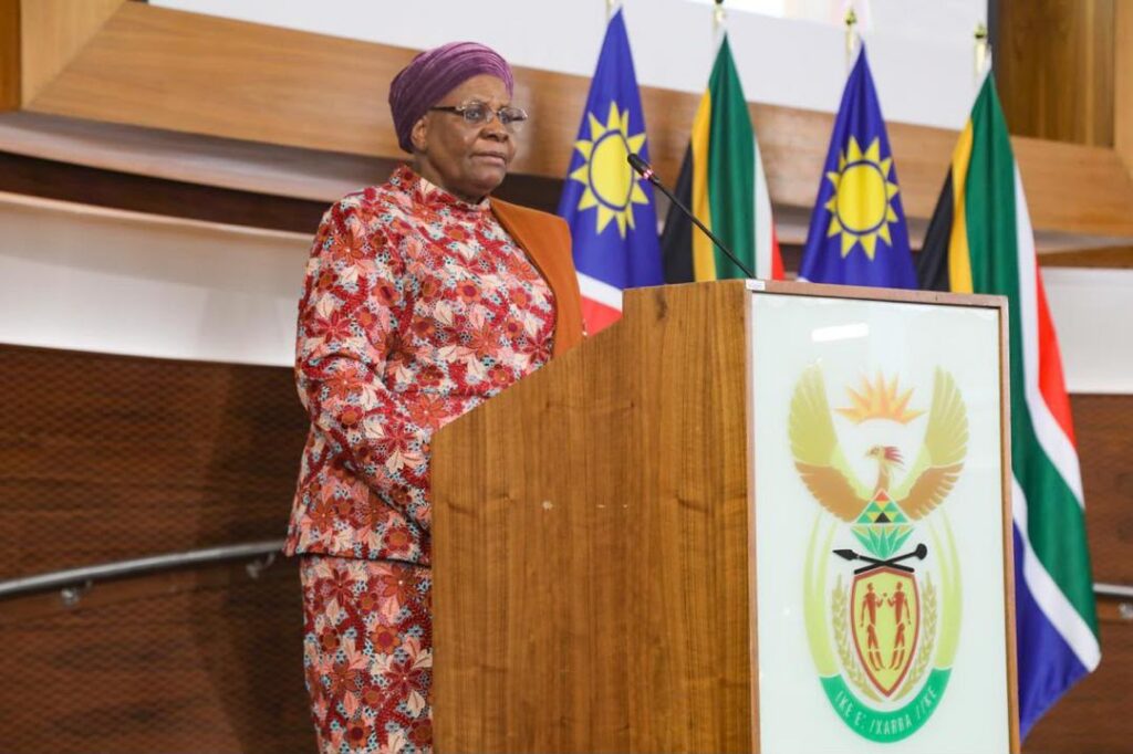 Orange River boundary report submitted to Namibia-SA summit