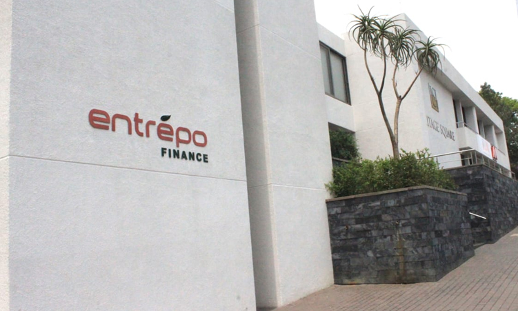 Entrépo microlender freezes loans after government payroll change