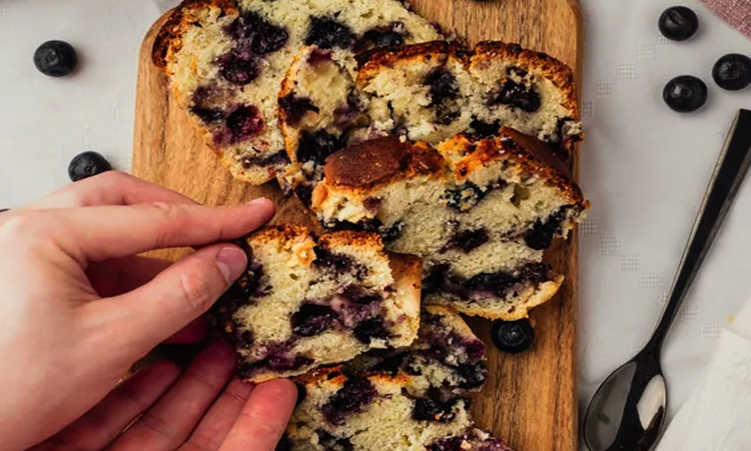 Tea-Time Treat: Blueberry and Lemon Loaf Cake