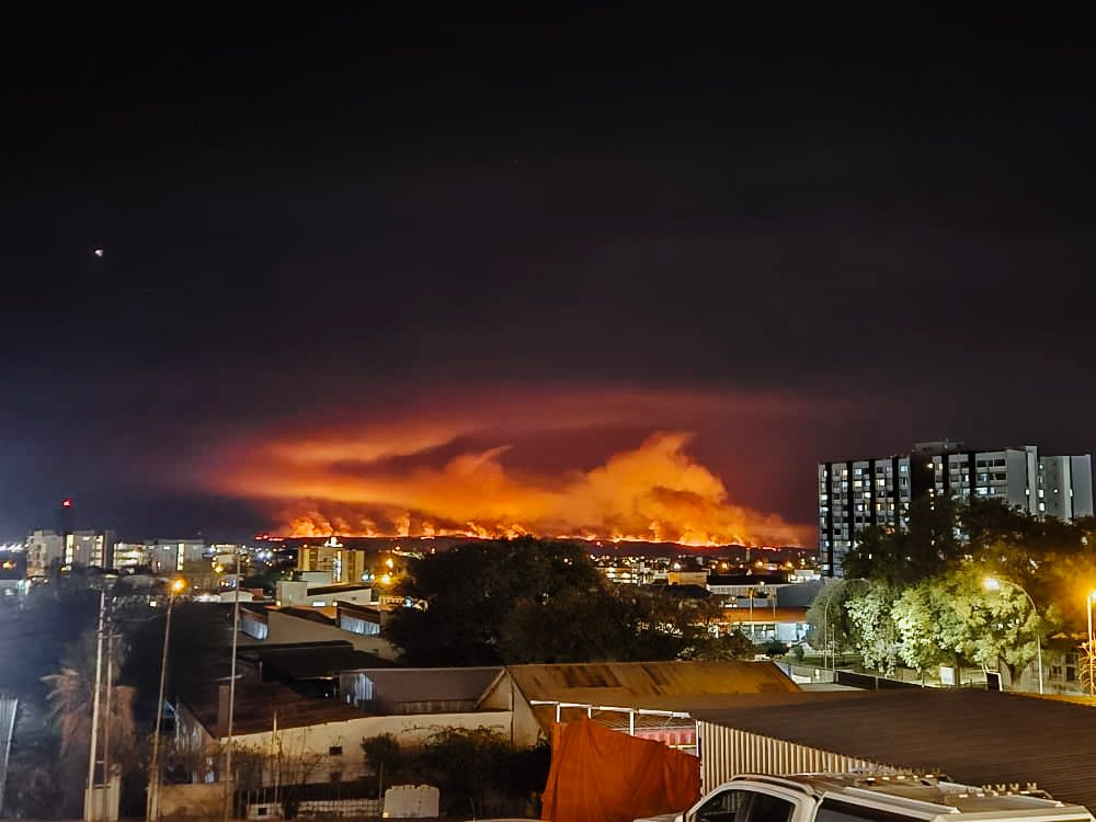 Firefighters fight to contain Ongos fire