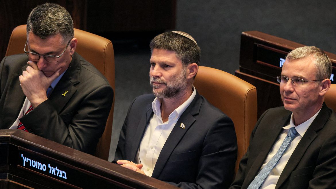 France bans entry of Israeli finance minister, several Jewish settlers