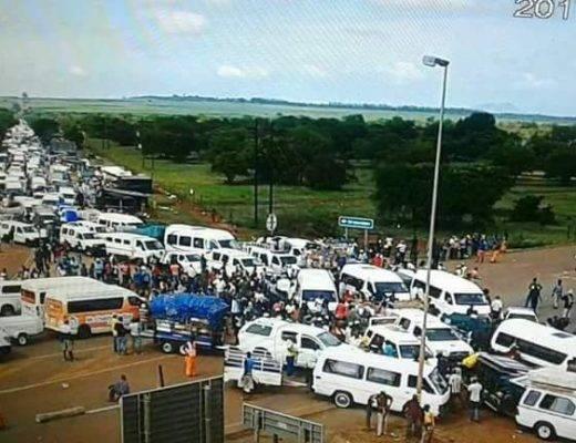 Over 900 Mozambicans leave South Africa in massive border operation