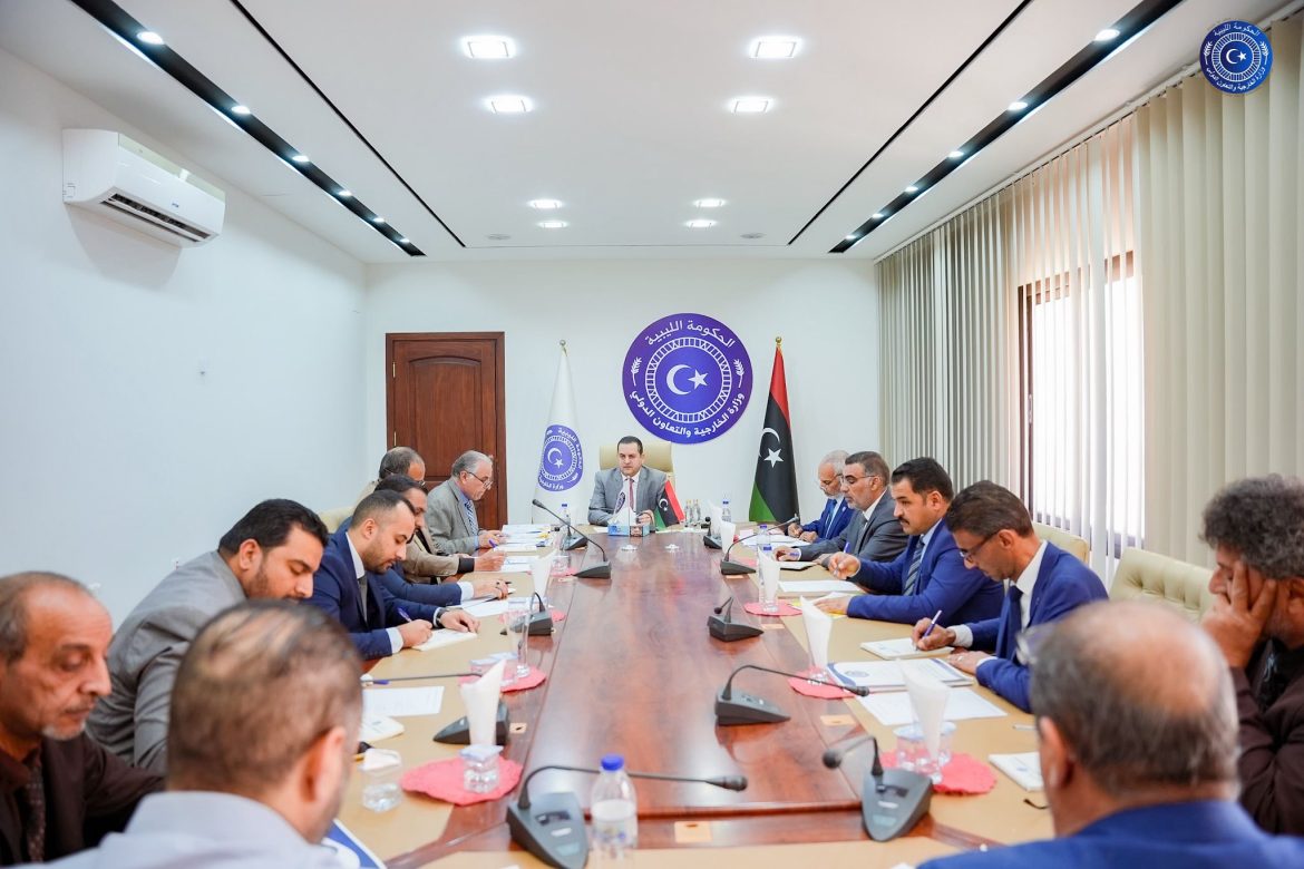 Libya bars officials from contacting with foreign organizations without prior approval