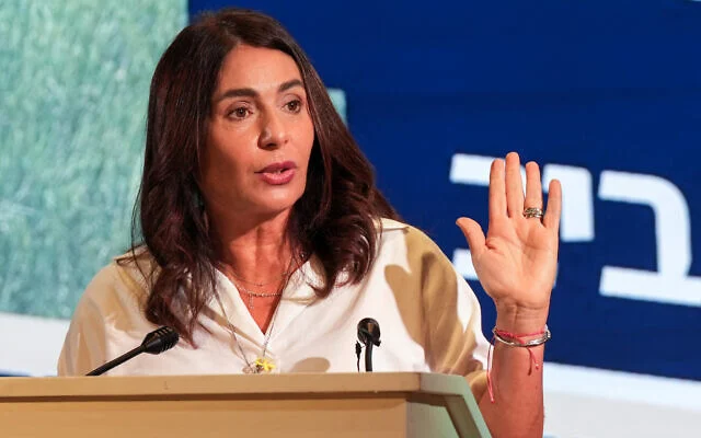 Israeli minister urges Netanyahu to solve congestion at int’l airport caused by U.S. military aircraft
