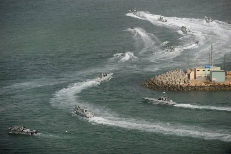 Iranian, U.S. forces clash at sea as Iran announces full closure of Strait of Hormuz — media