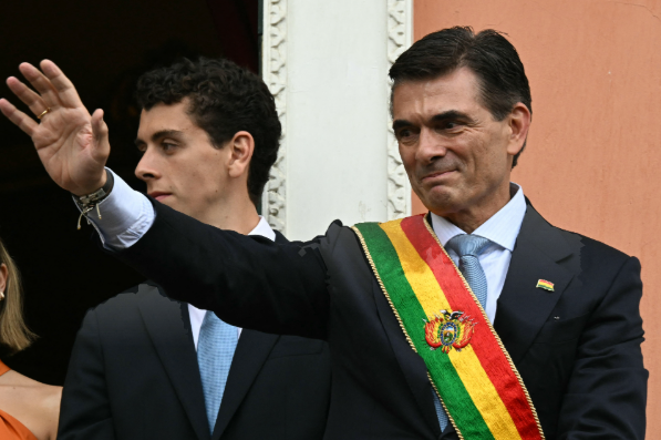 Bolivian president declares state of emergency to restore road traffic