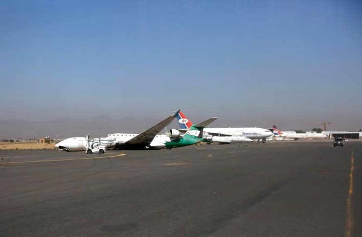 Yemeni army says struck Sanaa airport to prevent Iranian plane carrying Houthi delegation from landing