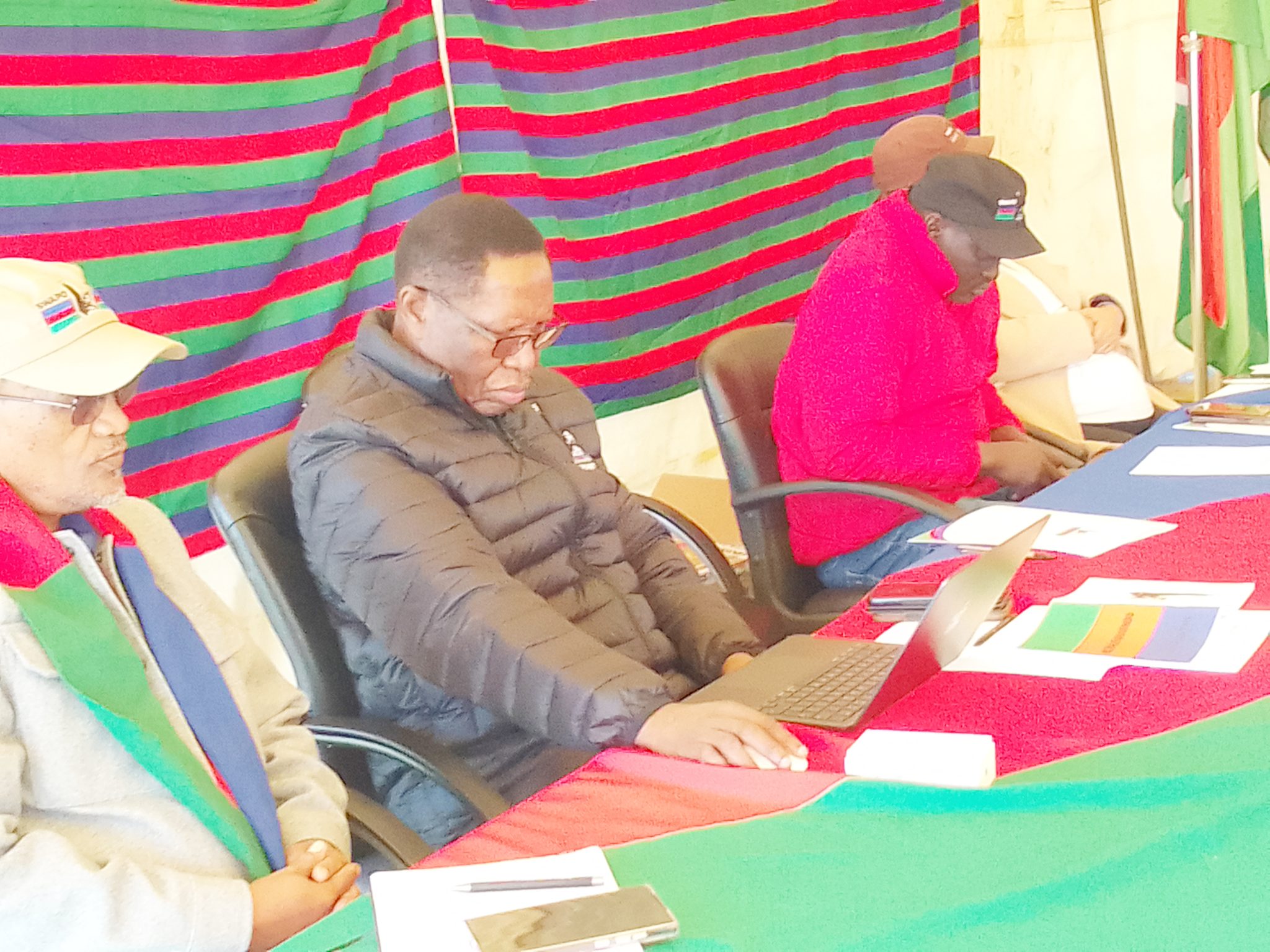 Swapo sharpens //Kharas base