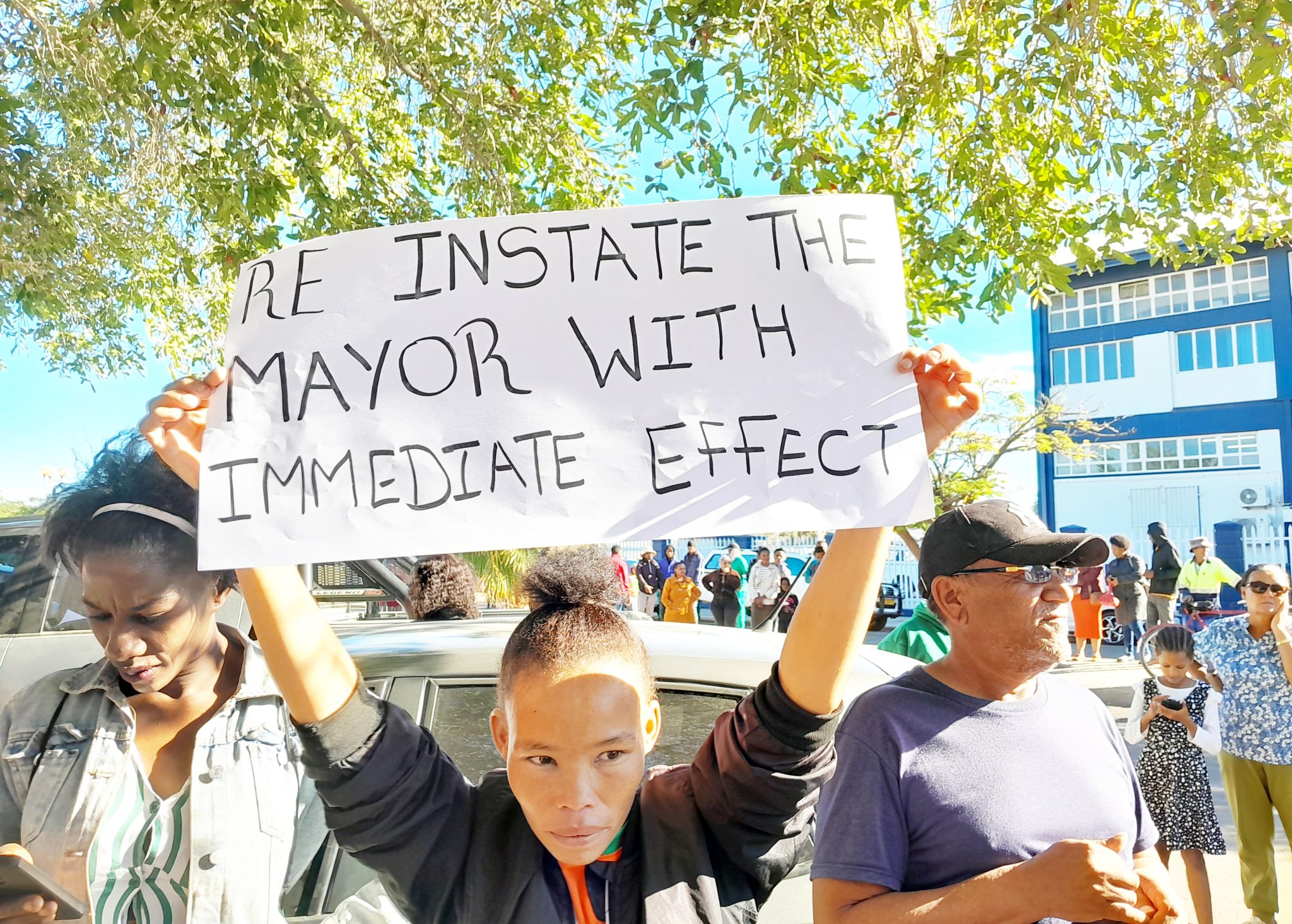Keetmans protests over ejected mayor