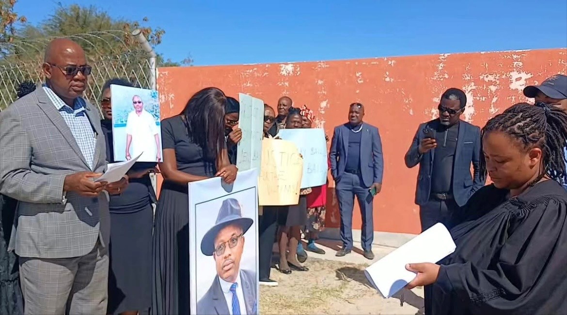 Omutamanekwa medipao la mwene womukunda a ningilwa omunyanyo … na kale modolongo