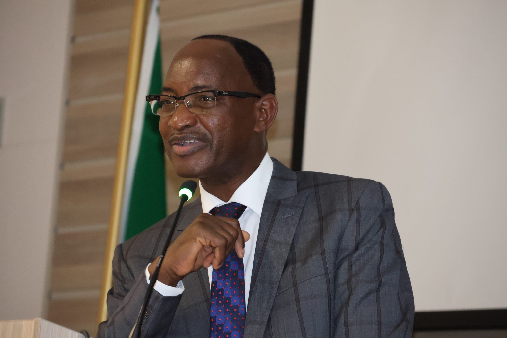 A note from Noa … uphold law, resist political pressure, Eiseb told