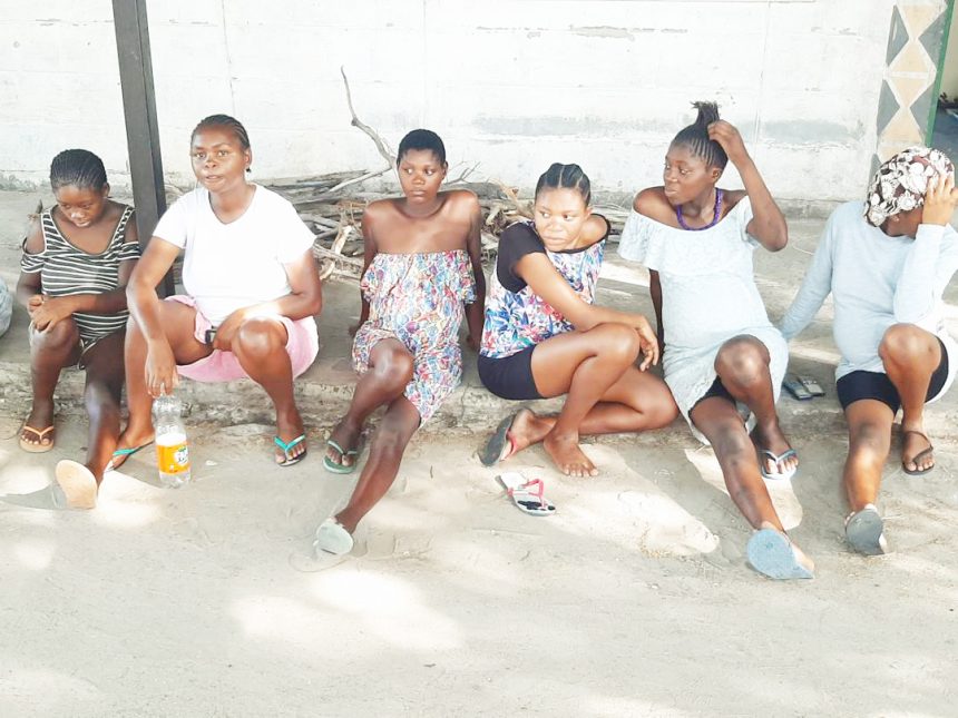 Ewalanda lEenhana li li momhumbwe yeenduda dokunangala …oomeme 73 tava nangala meenduda hetatu