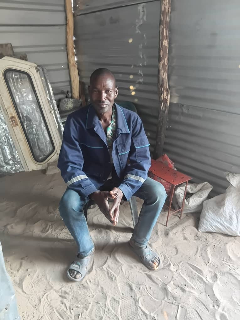 Pensioner stranded as grant fails to arrive