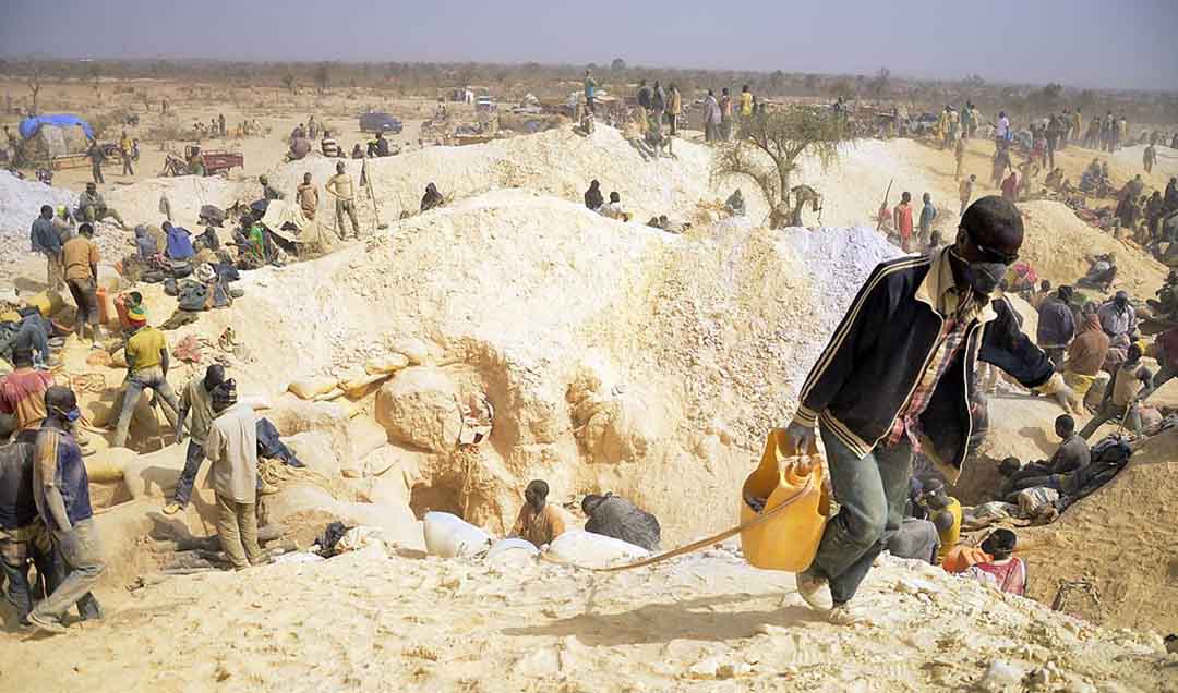 Jihadist groups using Sahel mines for cash, power: NGO
