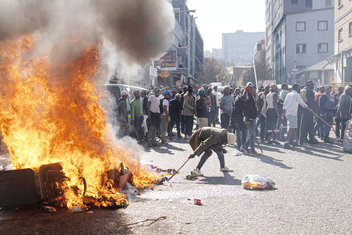 Aakwiilongo omayovi ya thiga po South Africa
