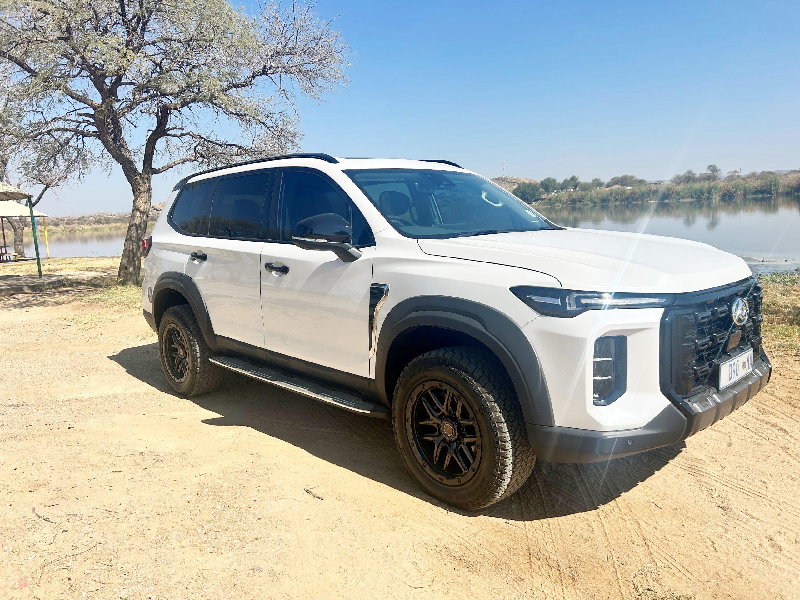 LDV’s D90 is a technology-packed seven-seater