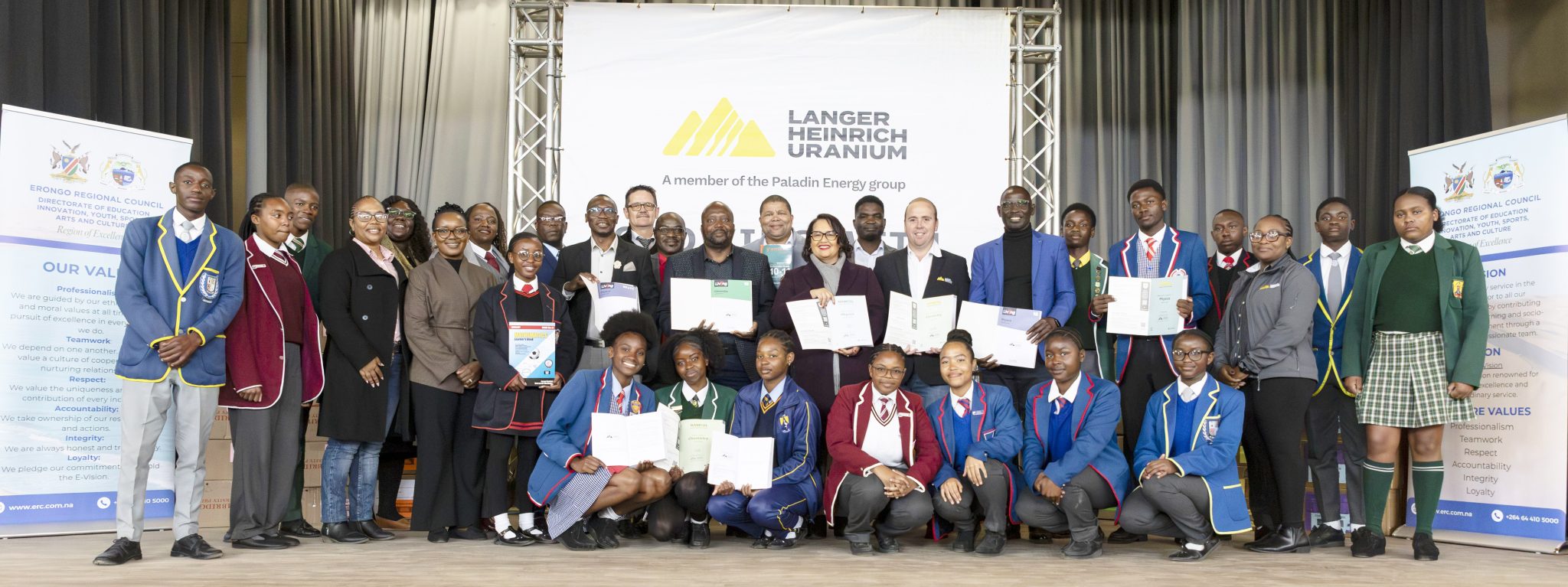 Langer Heinrich donates textbooks to Erongo schools