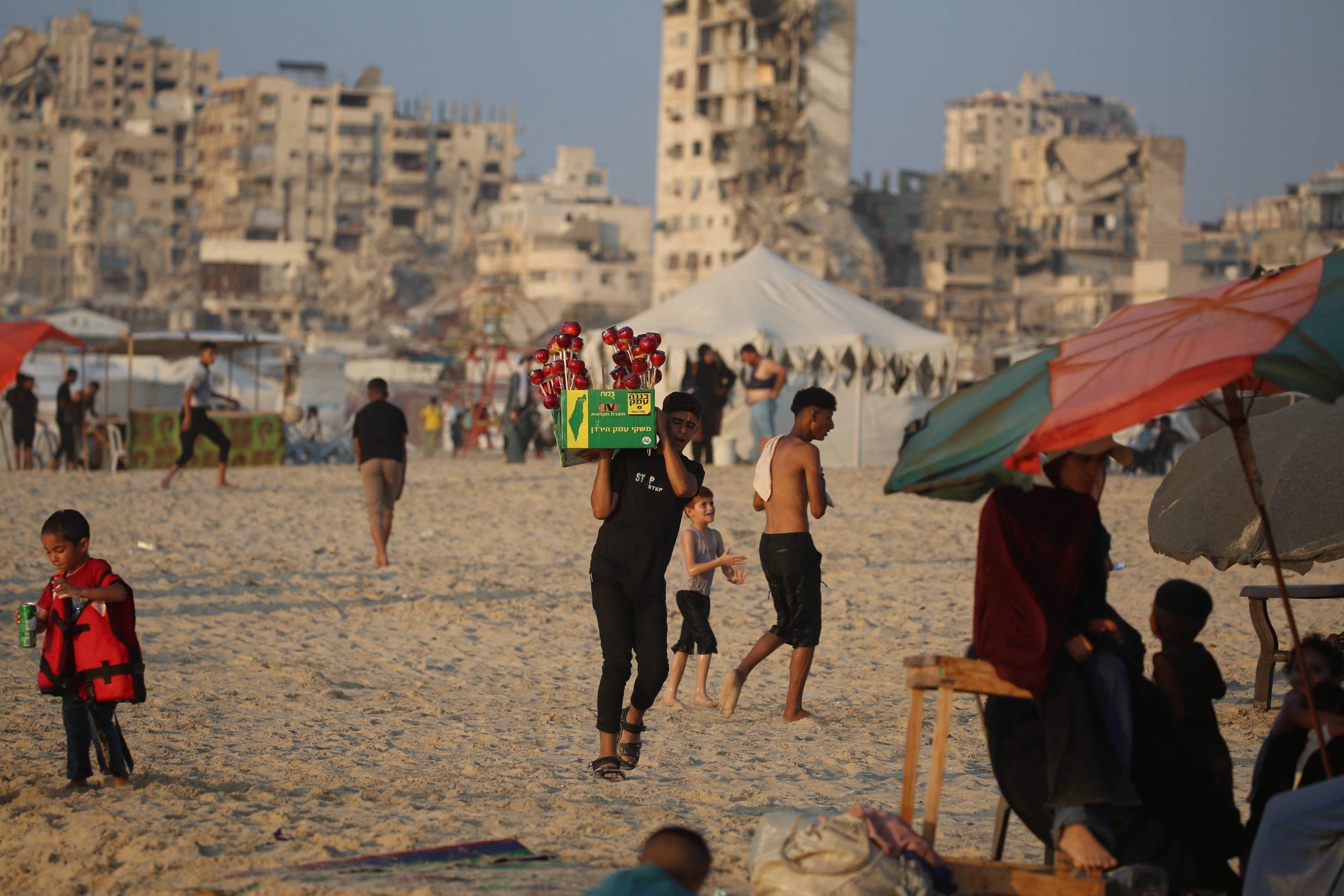 Hamas delegation, Egypt spy chief hold talks on Gaza plan