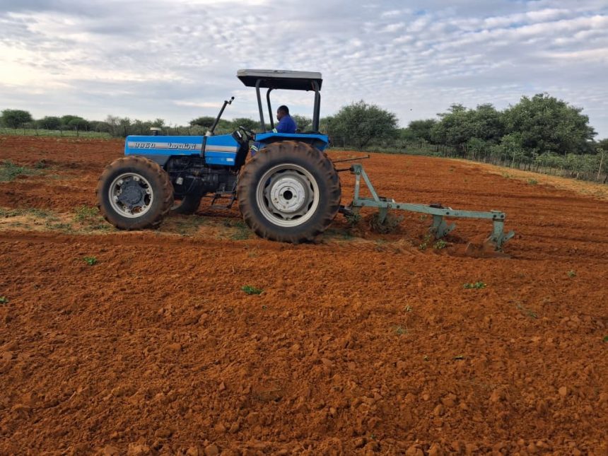 Govt avails 508 tractors for ploughing season …sets aside N$8m for repairs