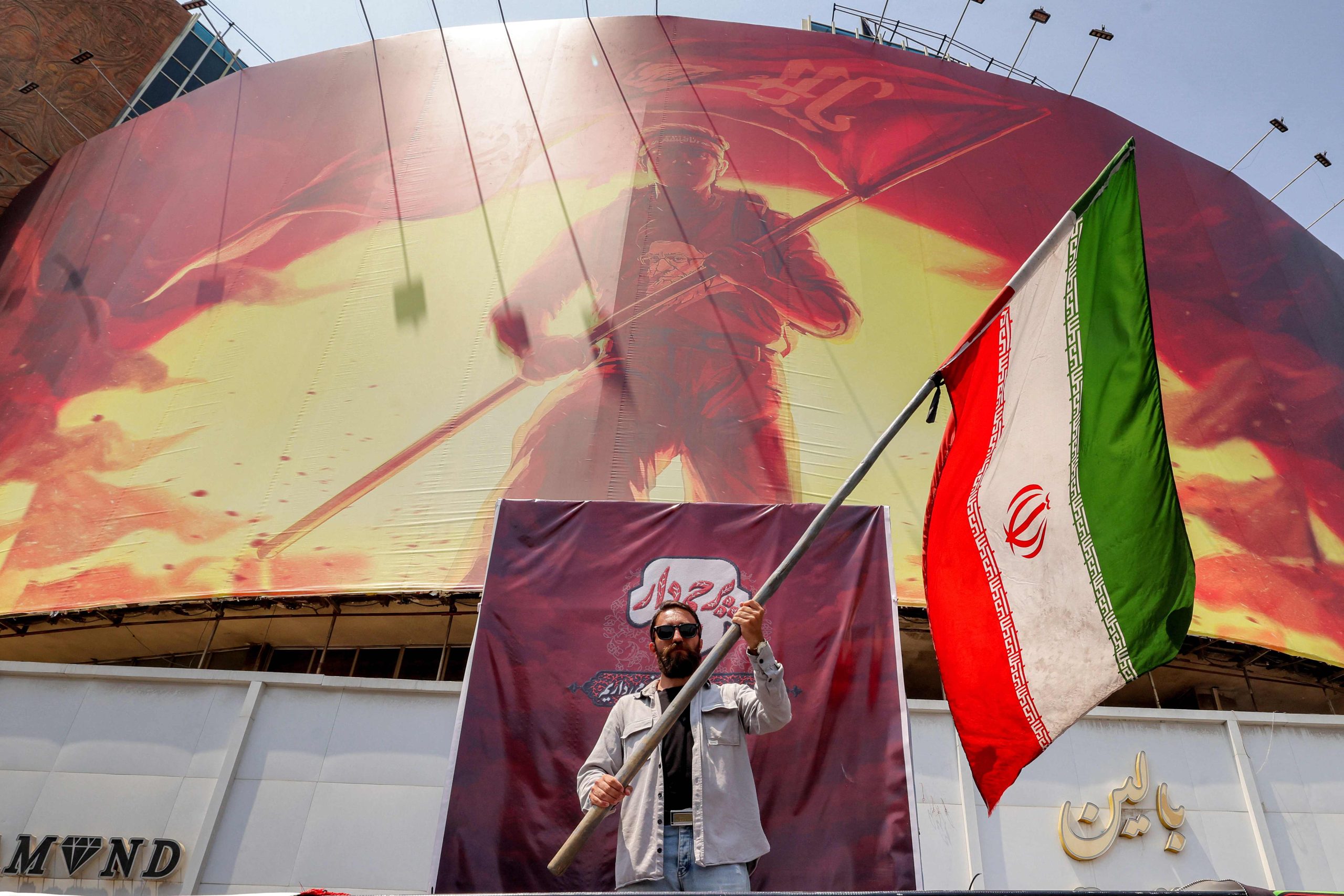 Iran say won’t reopen Hormuz without US meeting conditions