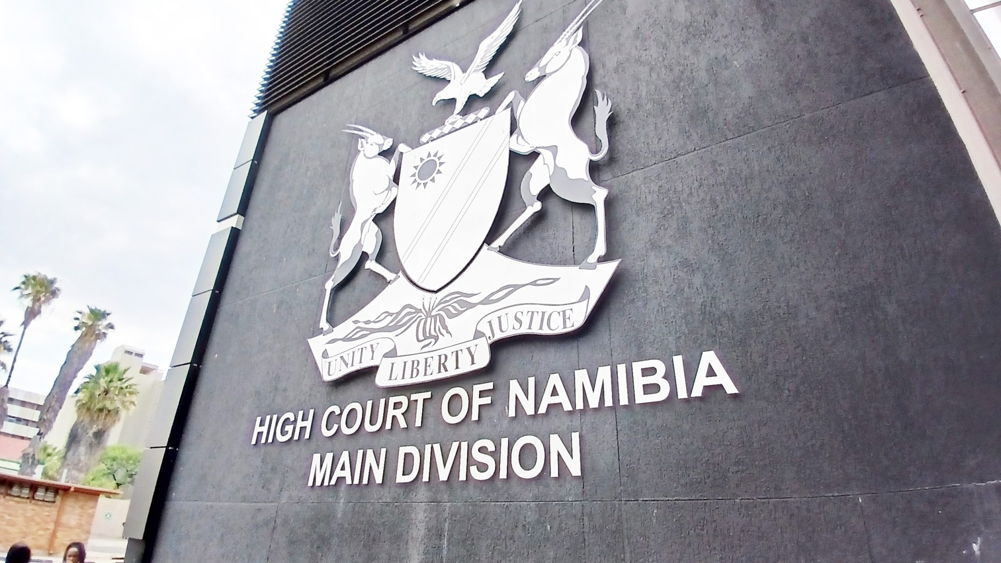 Blame game erupts in murder trial
