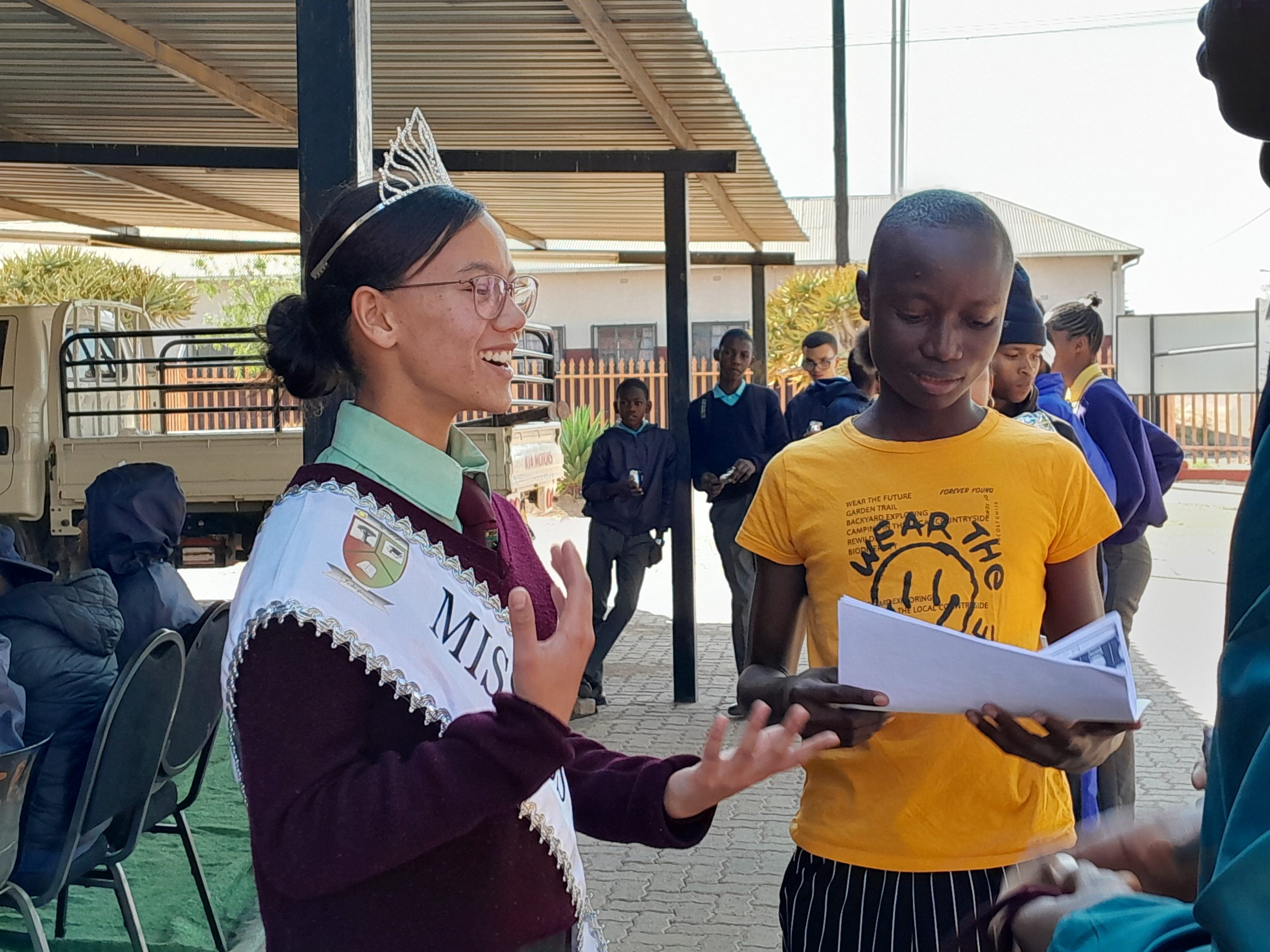 Teen beauty queen fights period poverty