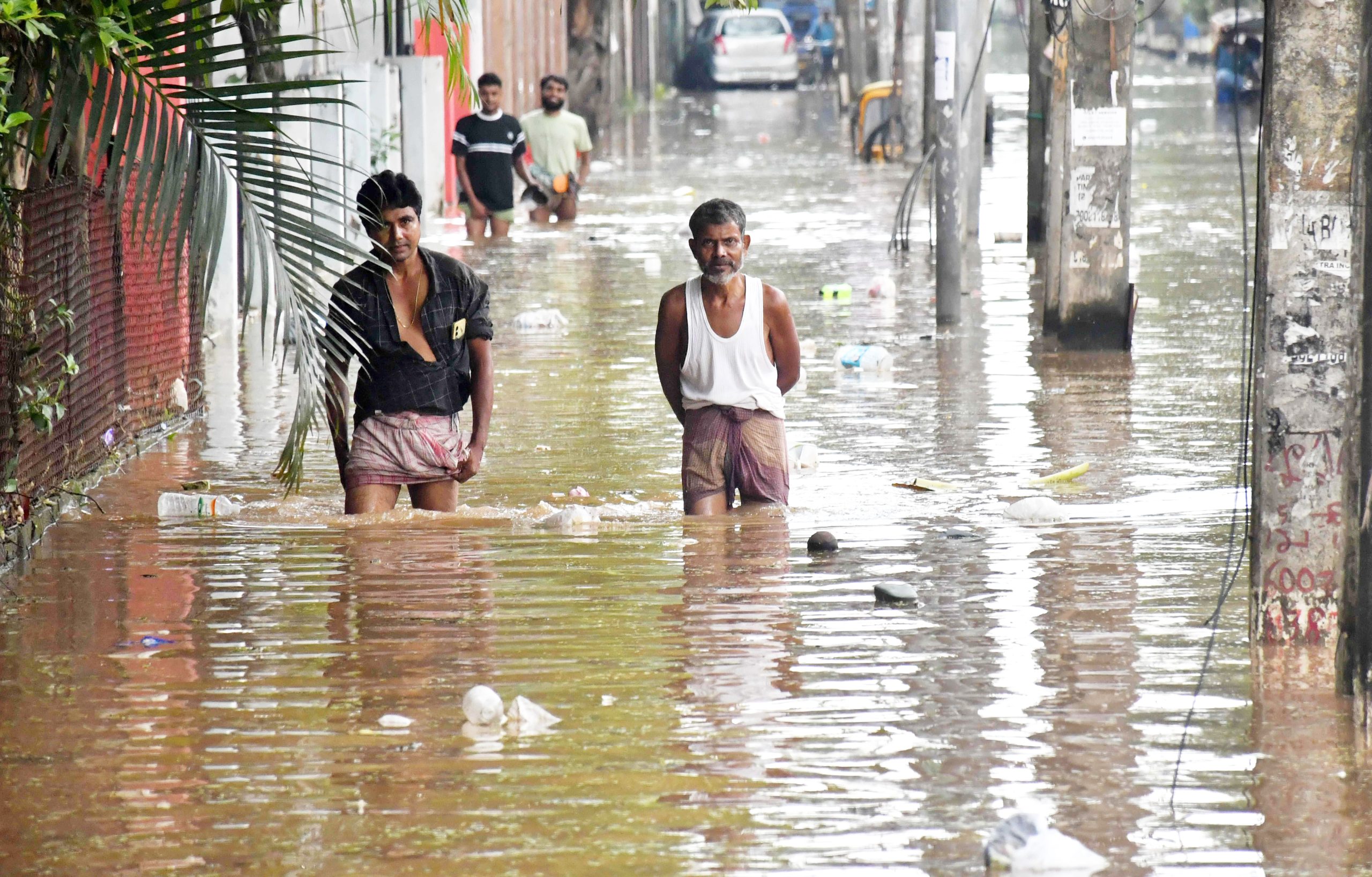 India monsoon floods, landslides kill more than 100 since July