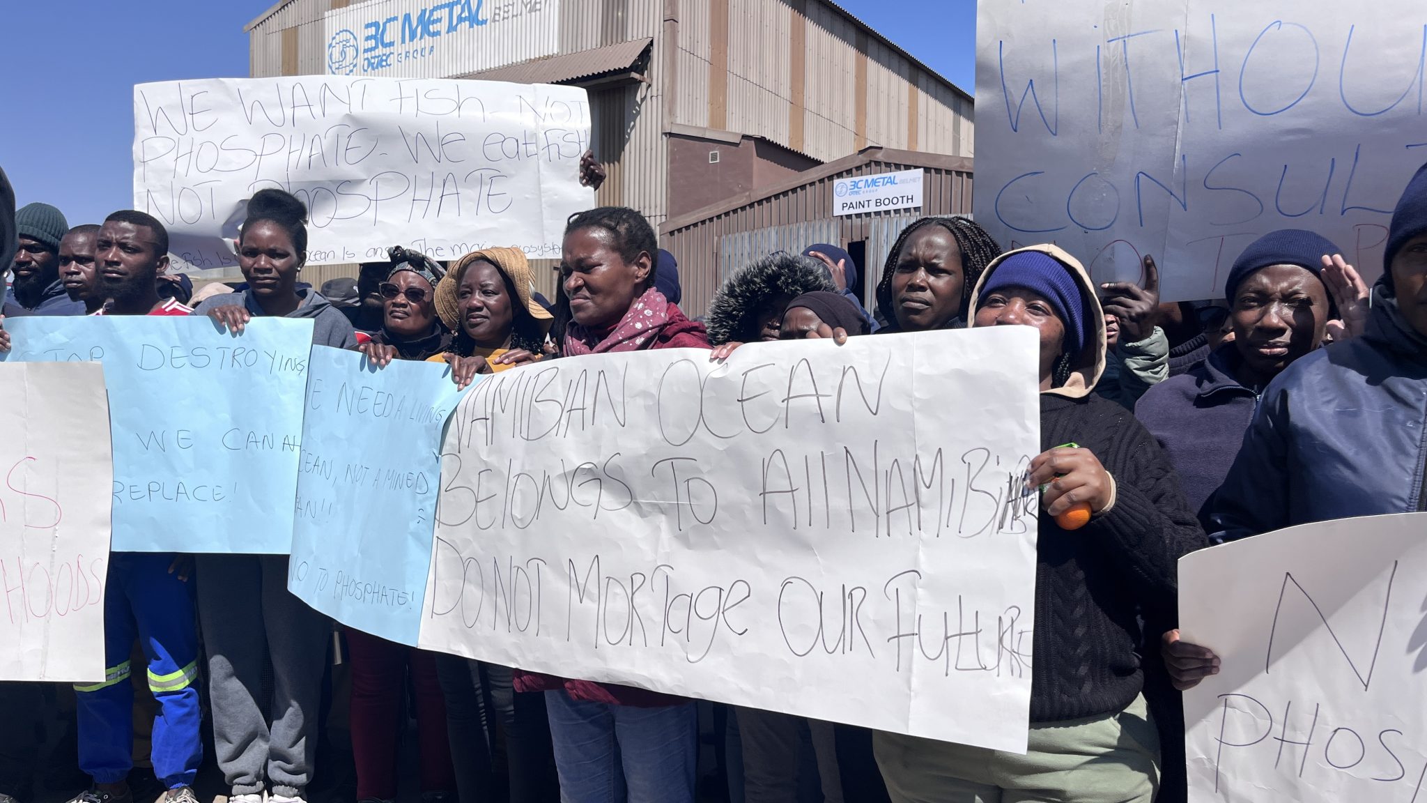 Fishing workers protest phosphate mining