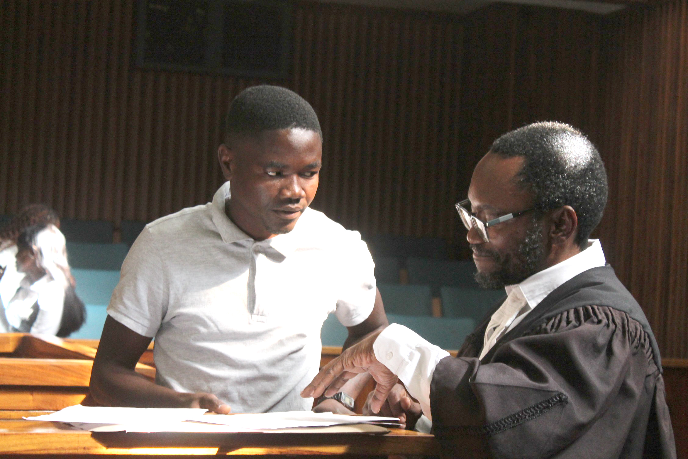 Murder accused distances self from knife