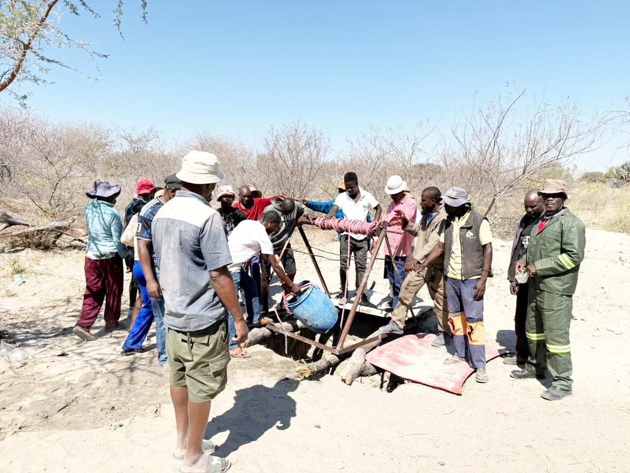 Omuthiya residents turn to community well amid water crisis