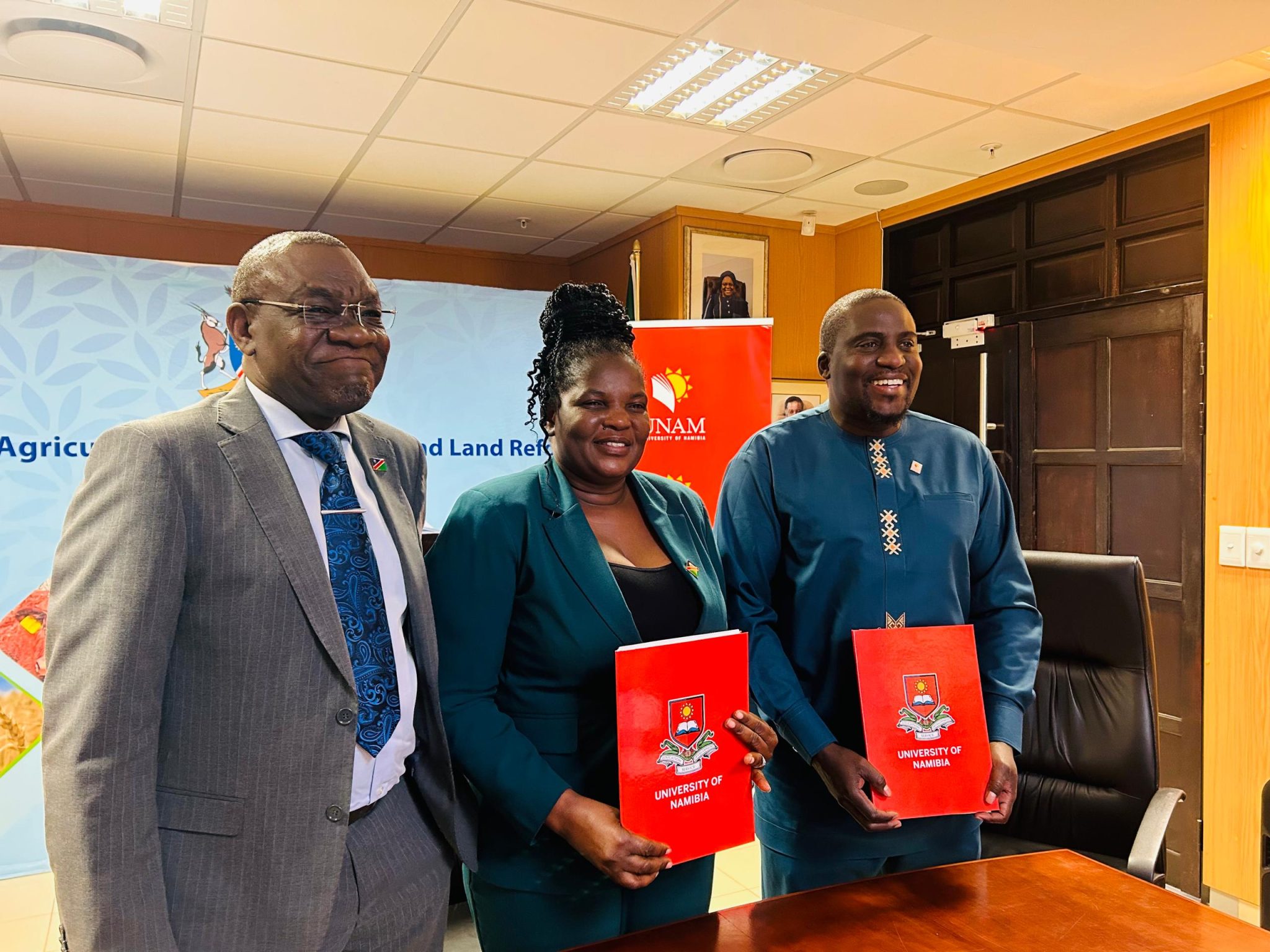 Unam, agri ministry seal agreement