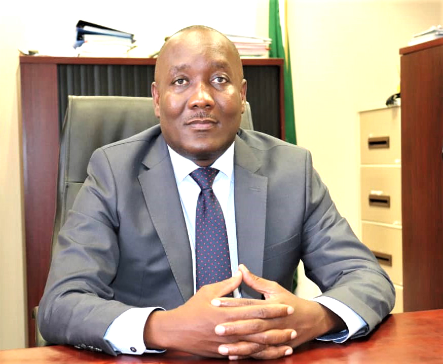 Minister tears into Environmental Commissioner
