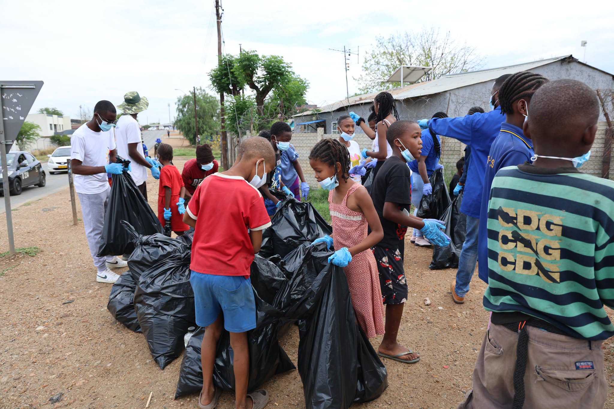 Katutura East residents back mayor’s cleaning