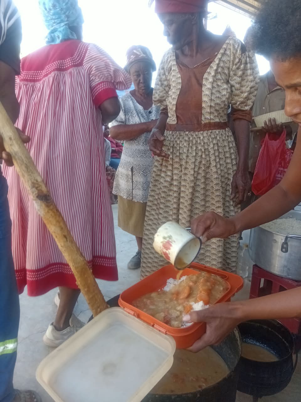 Naoaspoort soup kitchen runs out of food  ... appeals for support