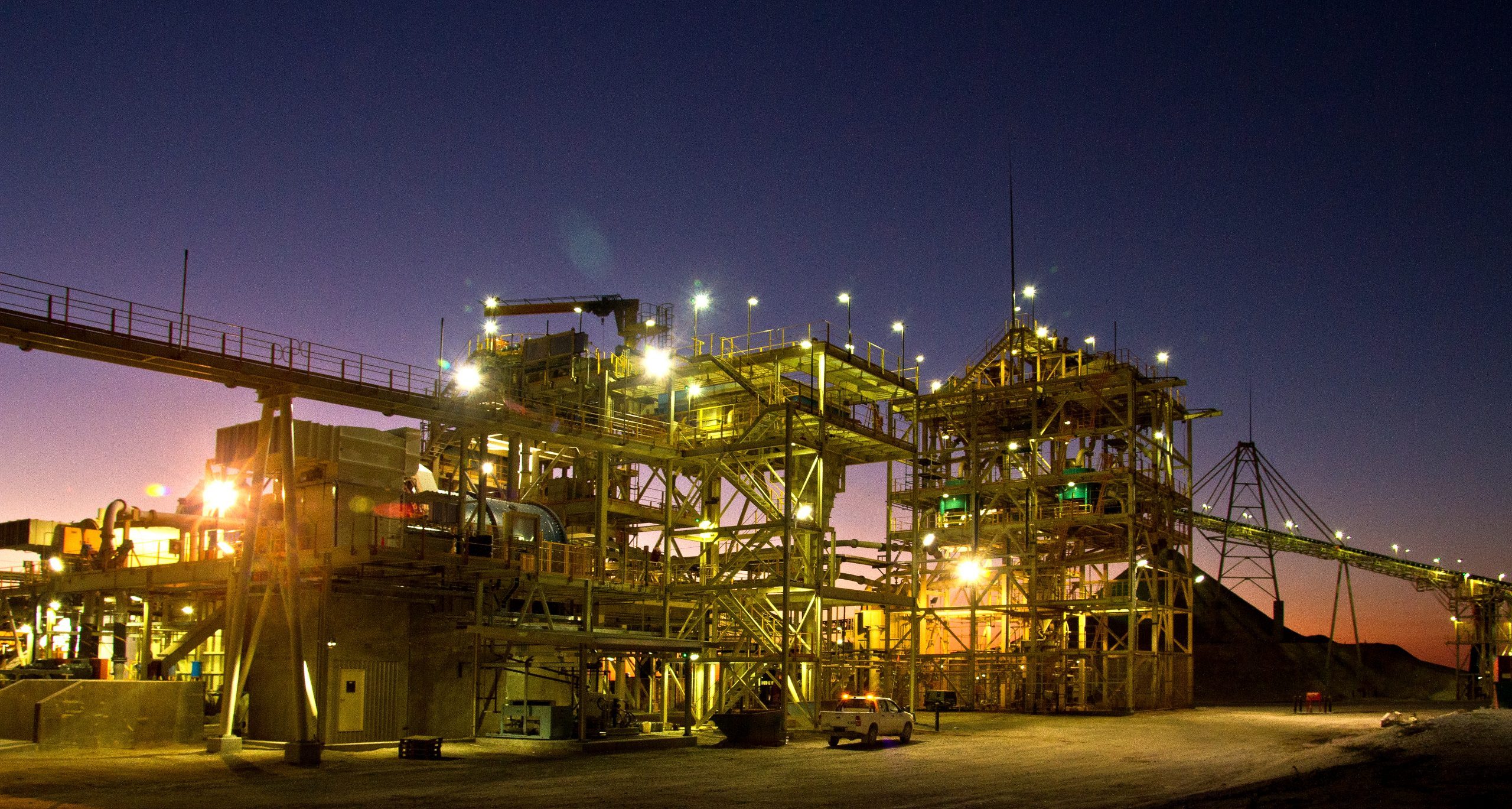 Mining prepares for impact of prolonged Mid-East war... domestic sector contracts 3.1% in Q2 2026, strong metal prices cushion output